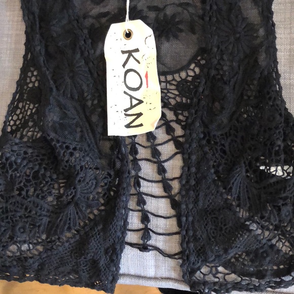 Lace festival vest - Picture 3 of 3